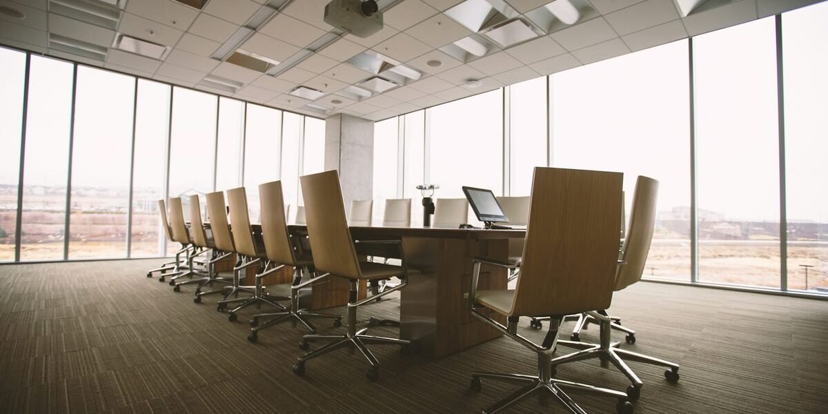 Choosing the Right Commercial Cleaning Partner for Your Office Choosing the Right Commercial Cleaning Partner for Your Office
