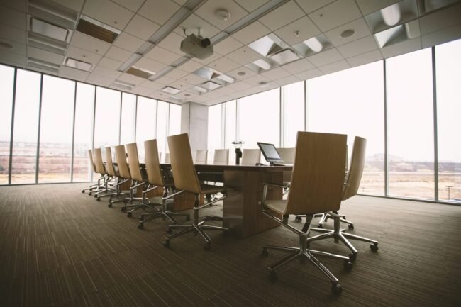 Choosing the Right Commercial Cleaning Partner for Your Office Choosing the Right Commercial Cleaning Partner for Your Office